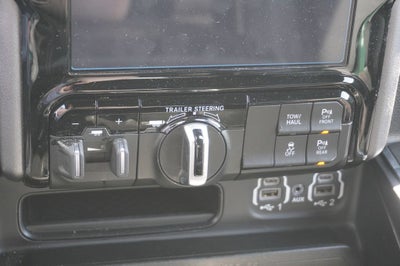 2023 RAM 1500 Laramie Crew Cab 4x4 5'7' Box