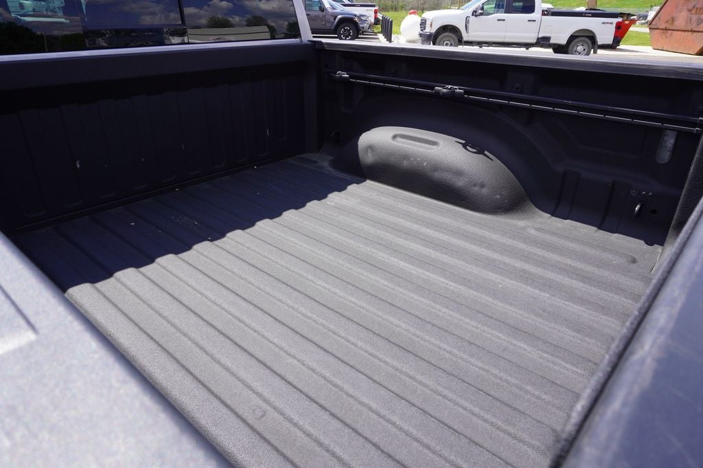 2023 RAM 1500 Laramie Crew Cab 4x4 5'7' Box