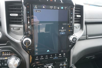 2023 RAM 1500 Laramie Crew Cab 4x4 6'4' Box