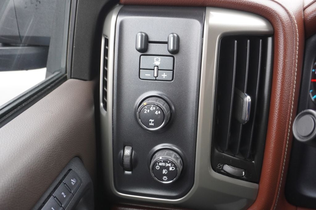 2015 Chevrolet Silverado 3500HD High Country