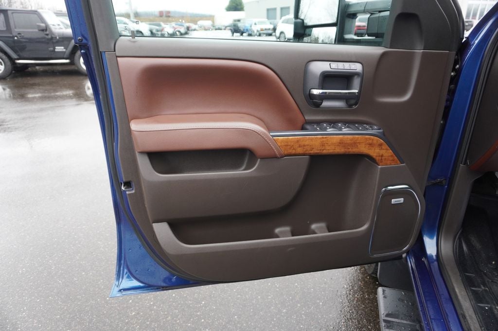 2015 Chevrolet Silverado 3500HD High Country