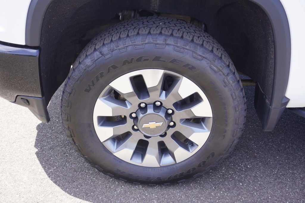 2022 Chevrolet Silverado 2500HD 4WD Double Cab Long Bed Custom