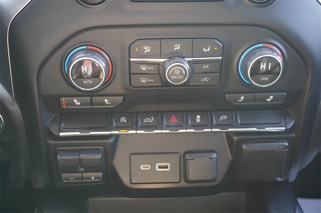 2020 Chevrolet Silverado 1500 4WD Double Cab Standard Bed RST