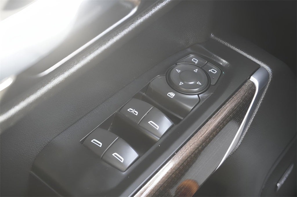 2020 Chevrolet Silverado 1500 4WD Double Cab Standard Bed RST