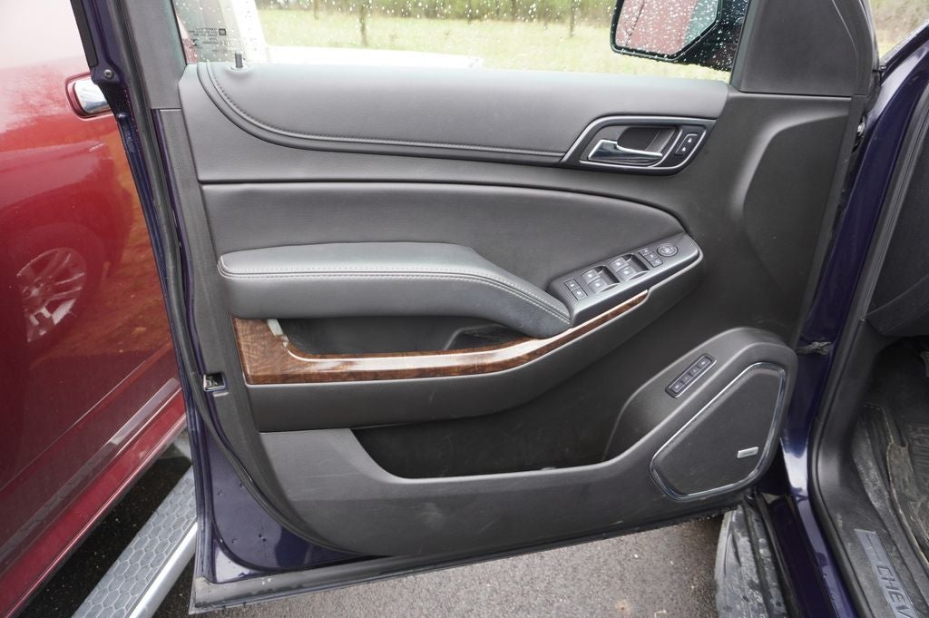 2020 Chevrolet Suburban 4WD LT