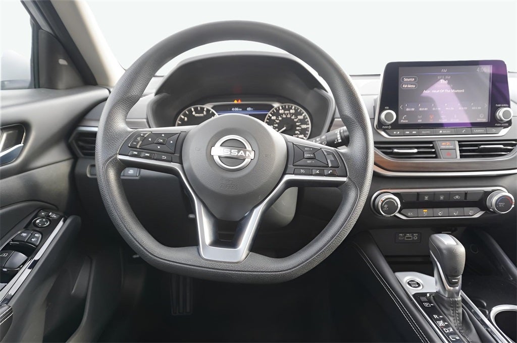 2023 Nissan Altima SV FWD