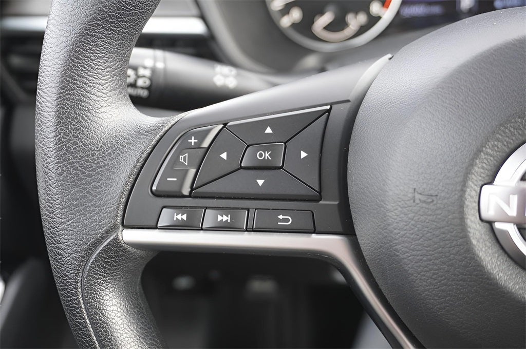 2023 Nissan Altima SV FWD