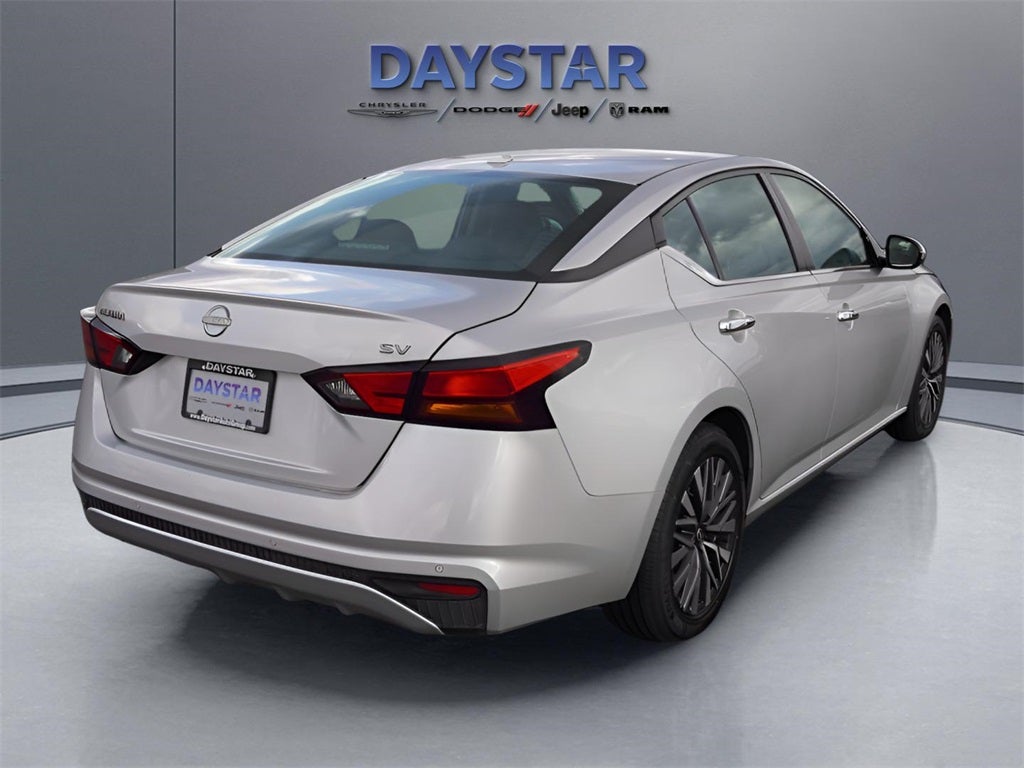 2023 Nissan Altima SV FWD