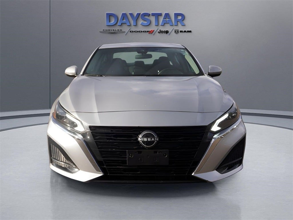 2023 Nissan Altima SV FWD