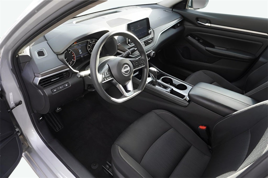 2023 Nissan Altima SV FWD
