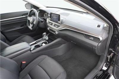 2023 Nissan Altima SV FWD