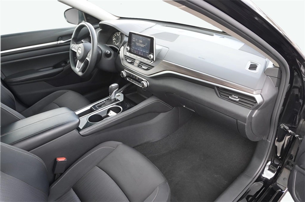 2023 Nissan Altima SV FWD