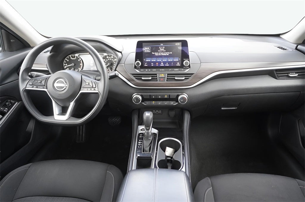2023 Nissan Altima SV FWD