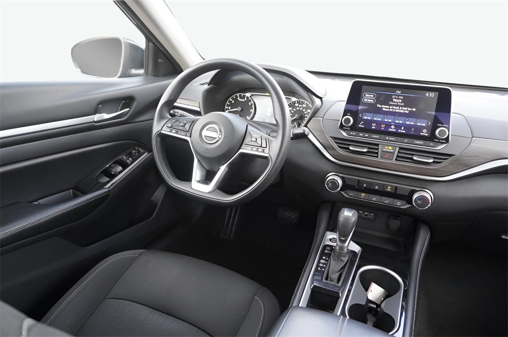 2023 Nissan Altima SV FWD