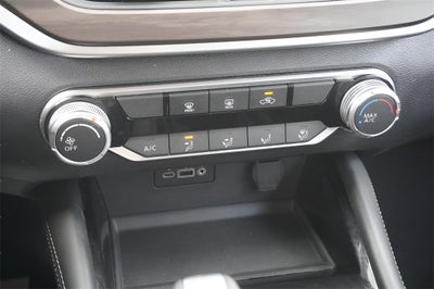 2023 Nissan Altima SV FWD