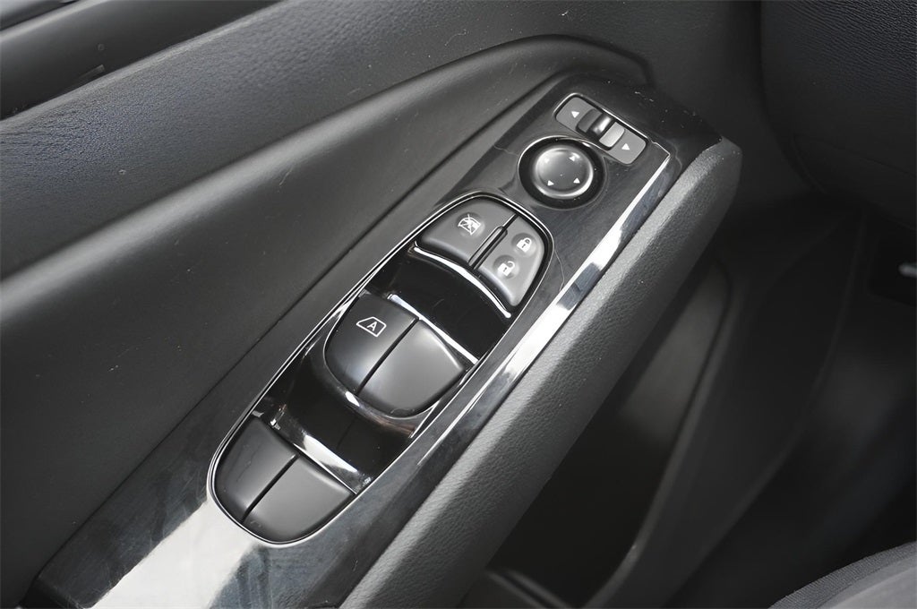 2023 Nissan Altima SV FWD