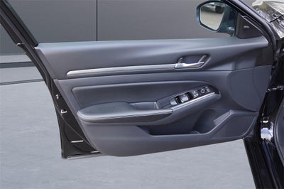 2023 Nissan Altima SV FWD