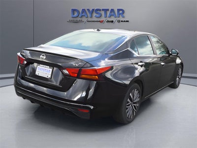 2023 Nissan Altima SV FWD