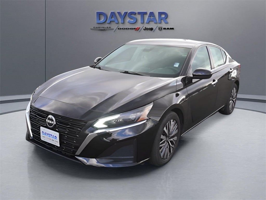 2023 Nissan Altima SV FWD