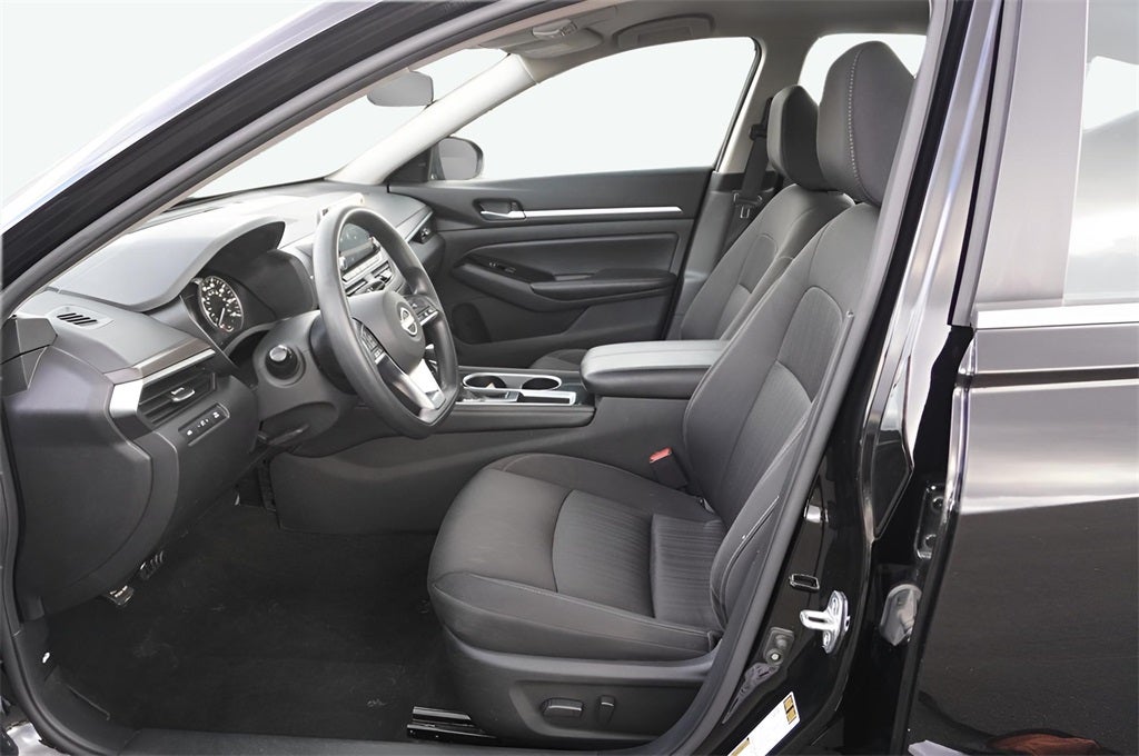 2023 Nissan Altima SV FWD