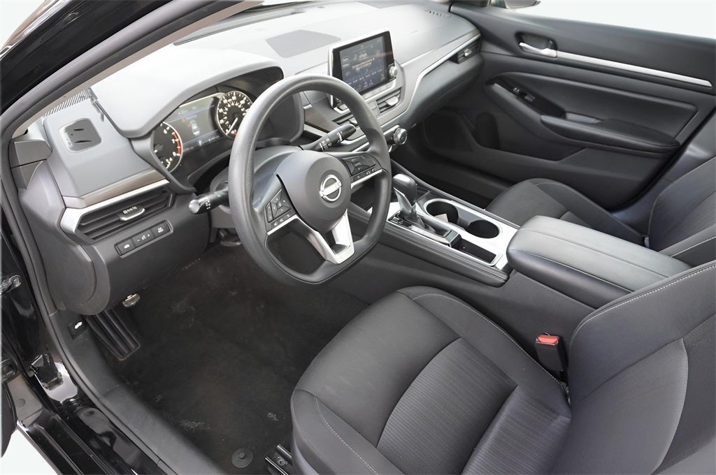 2023 Nissan Altima SV FWD