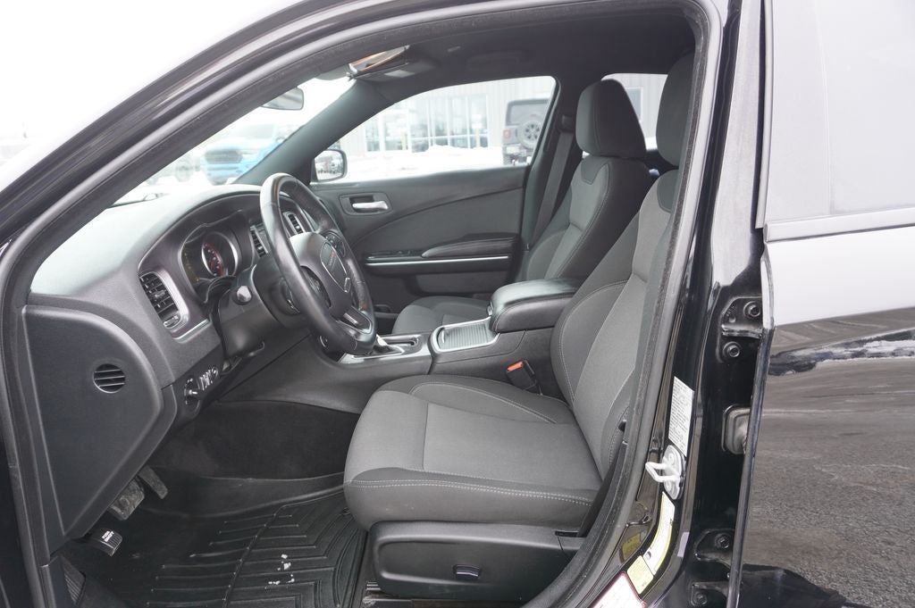 2018 Dodge Charger SXT RWD