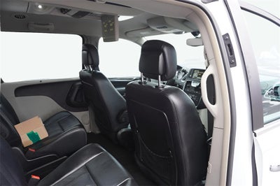 2015 Chrysler Town & Country Touring-L