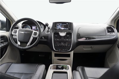 2015 Chrysler Town & Country Touring-L