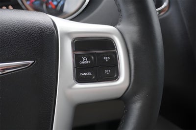 2015 Chrysler Town & Country Touring-L