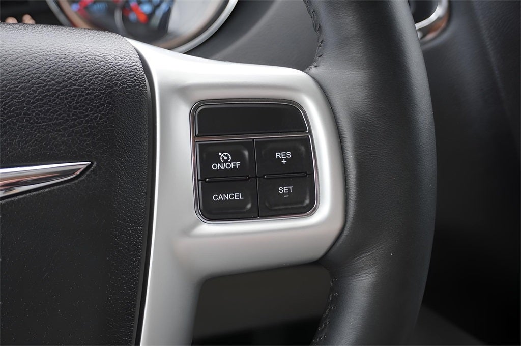 2015 Chrysler Town & Country Touring-L