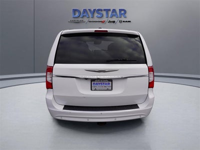 2015 Chrysler Town & Country Touring-L