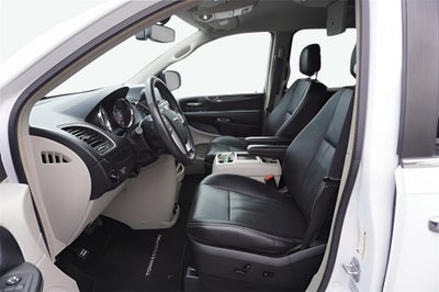 2015 Chrysler Town & Country Touring-L