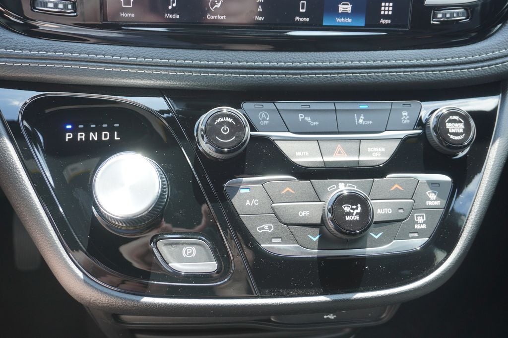 2027 Chrysler Pacifica PACIFICA SELECT AWD