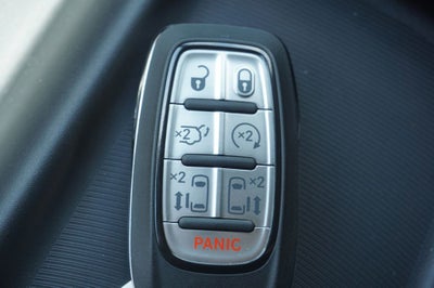 2027 Chrysler Pacifica PACIFICA SELECT AWD