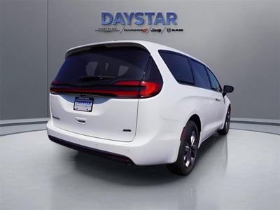 2026 Chrysler Pacifica PACIFICA SELECT AWD