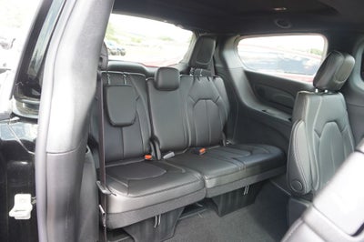 2027 Chrysler Pacifica PACIFICA SELECT AWD