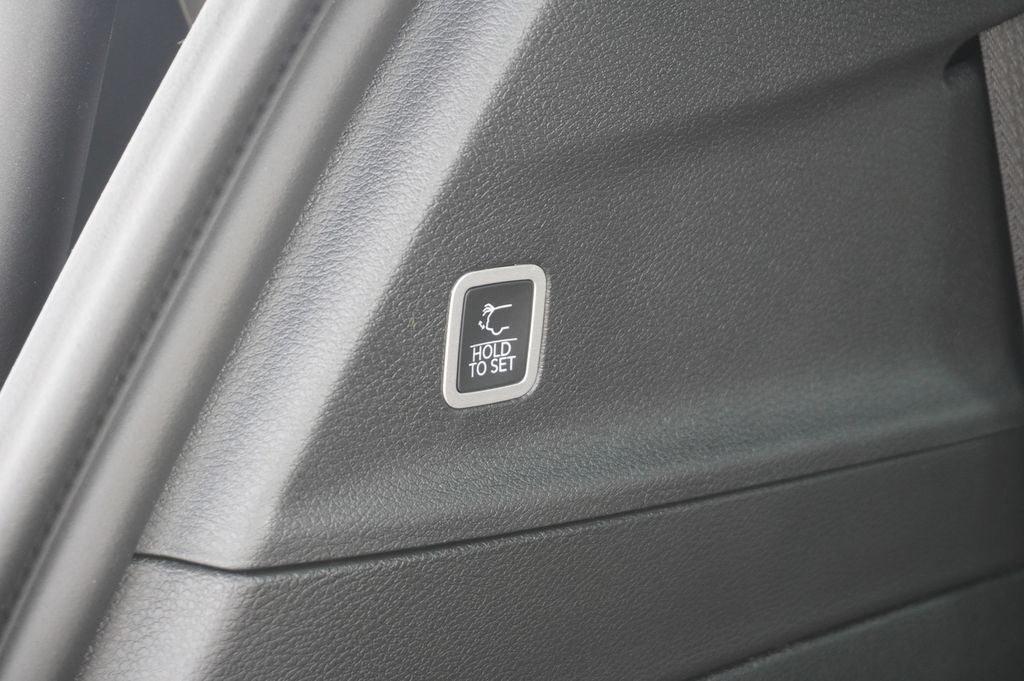2027 Chrysler Pacifica PACIFICA SELECT AWD