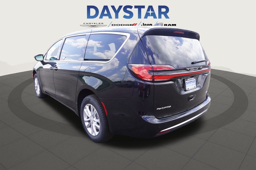 2027 Chrysler Pacifica PACIFICA SELECT AWD