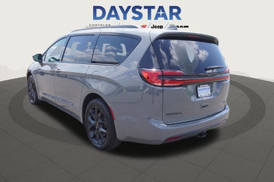 2021 Chrysler Pacifica Touring L AWD