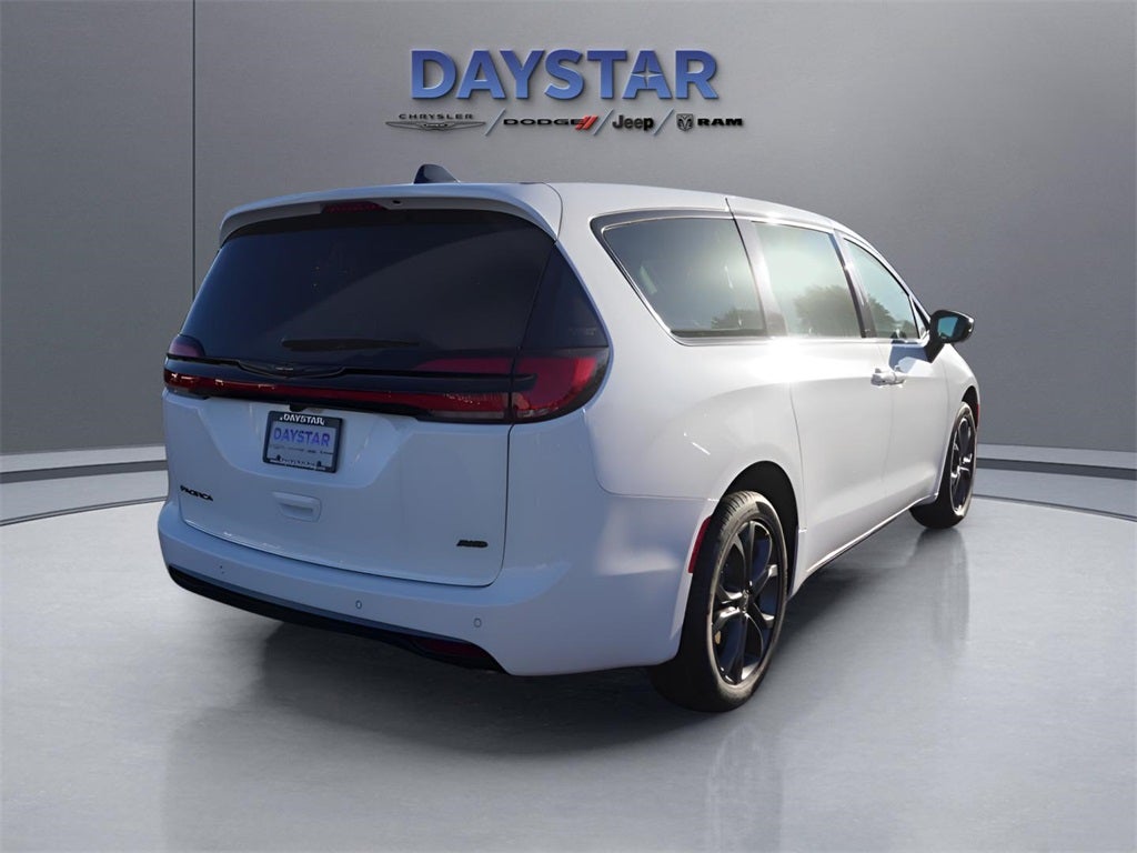 2026 Chrysler Pacifica PACIFICA SELECT AWD