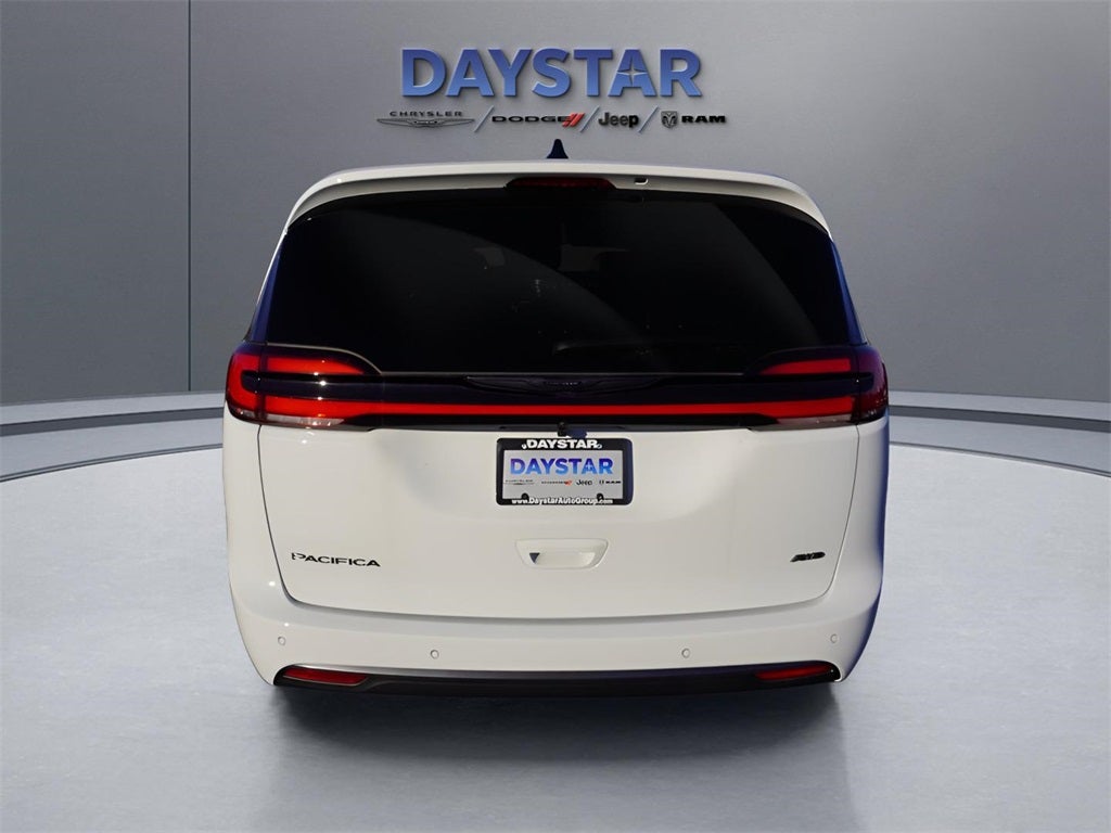 2026 Chrysler Pacifica PACIFICA SELECT AWD