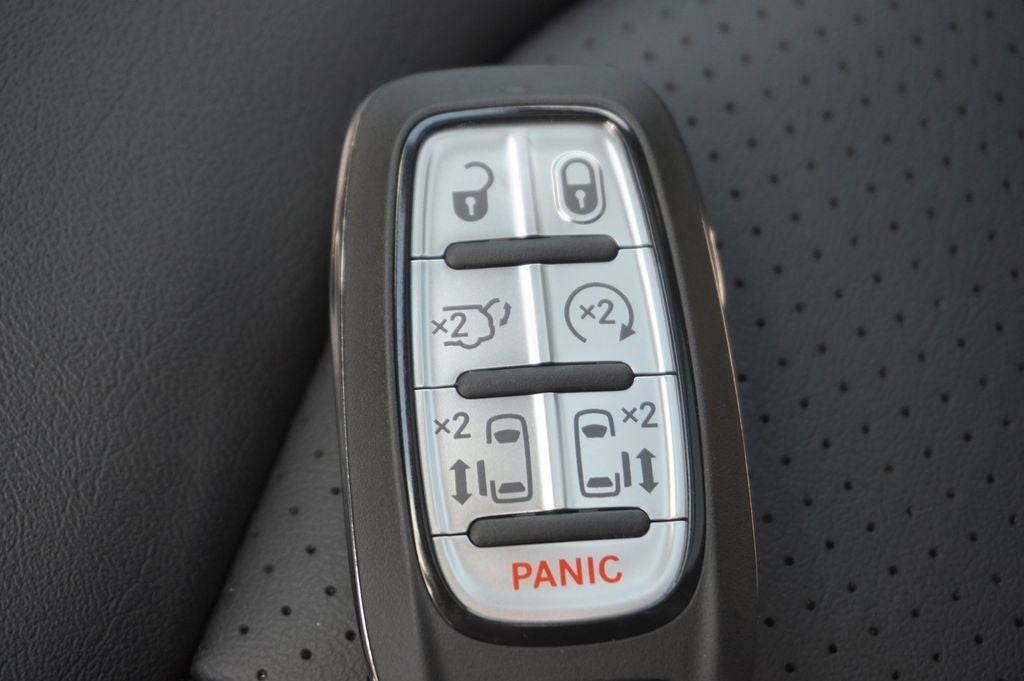 2027 Chrysler Pacifica PACIFICA SELECT AWD