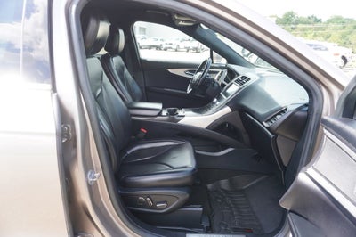 2020 Lincoln Nautilus Standard