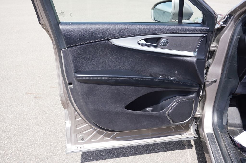 2020 Lincoln Nautilus Standard
