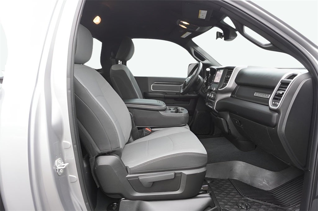 2022 RAM 3500 Big Horn Regular Cab 4x4 8' Box