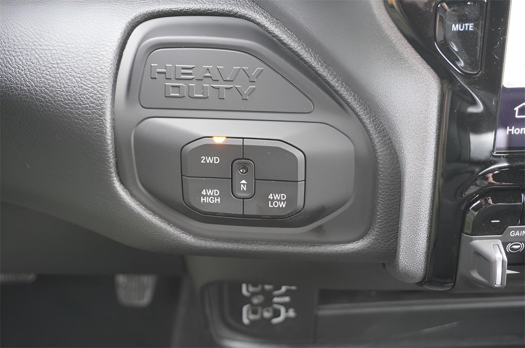 2026 RAM Ram 3500 RAM 3500 TRADESMAN CREW CAB 4X4 6'4' BOX