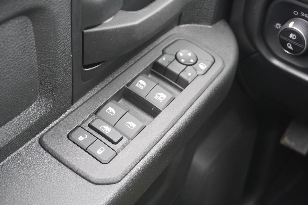 2026 RAM Ram 3500 RAM 3500 TRADESMAN CREW CAB 4X4 6'4' BOX