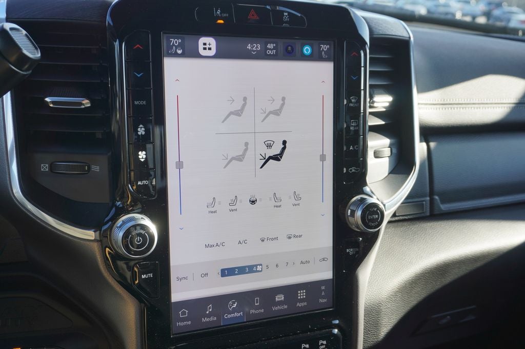 2025 RAM 2500 Laramie Crew Cab 4x4 6'4' Box