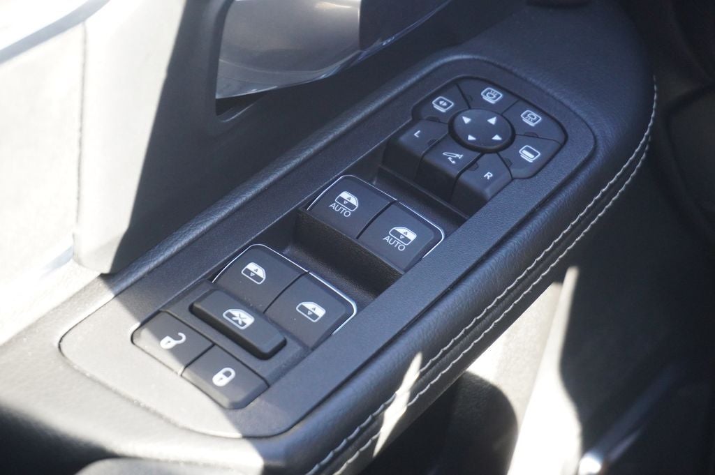 2025 RAM 2500 Laramie Crew Cab 4x4 6'4' Box