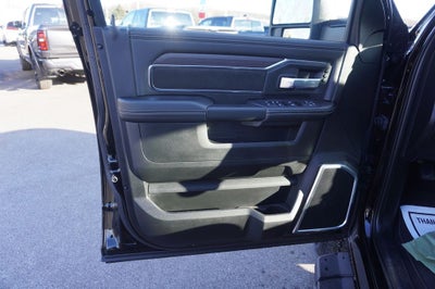 2025 RAM 2500 Laramie Crew Cab 4x4 6'4' Box